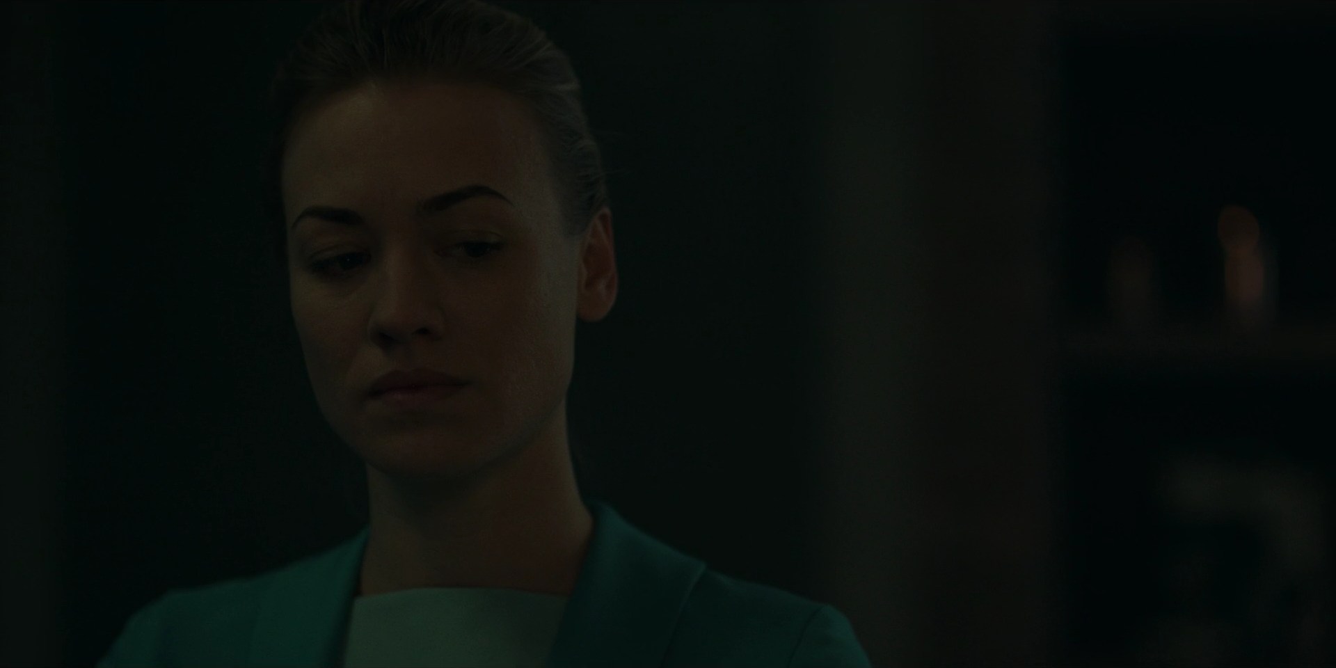 TheHandmaidsTale_1x09_TheBridge_0112.jpg