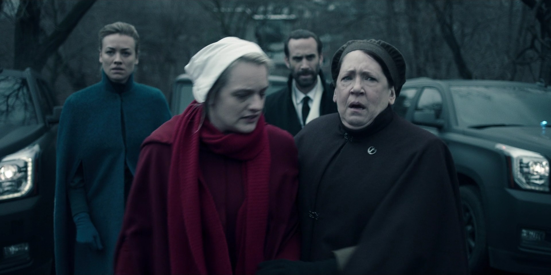 TheHandmaidsTale_1x09_TheBridge_0190.jpg