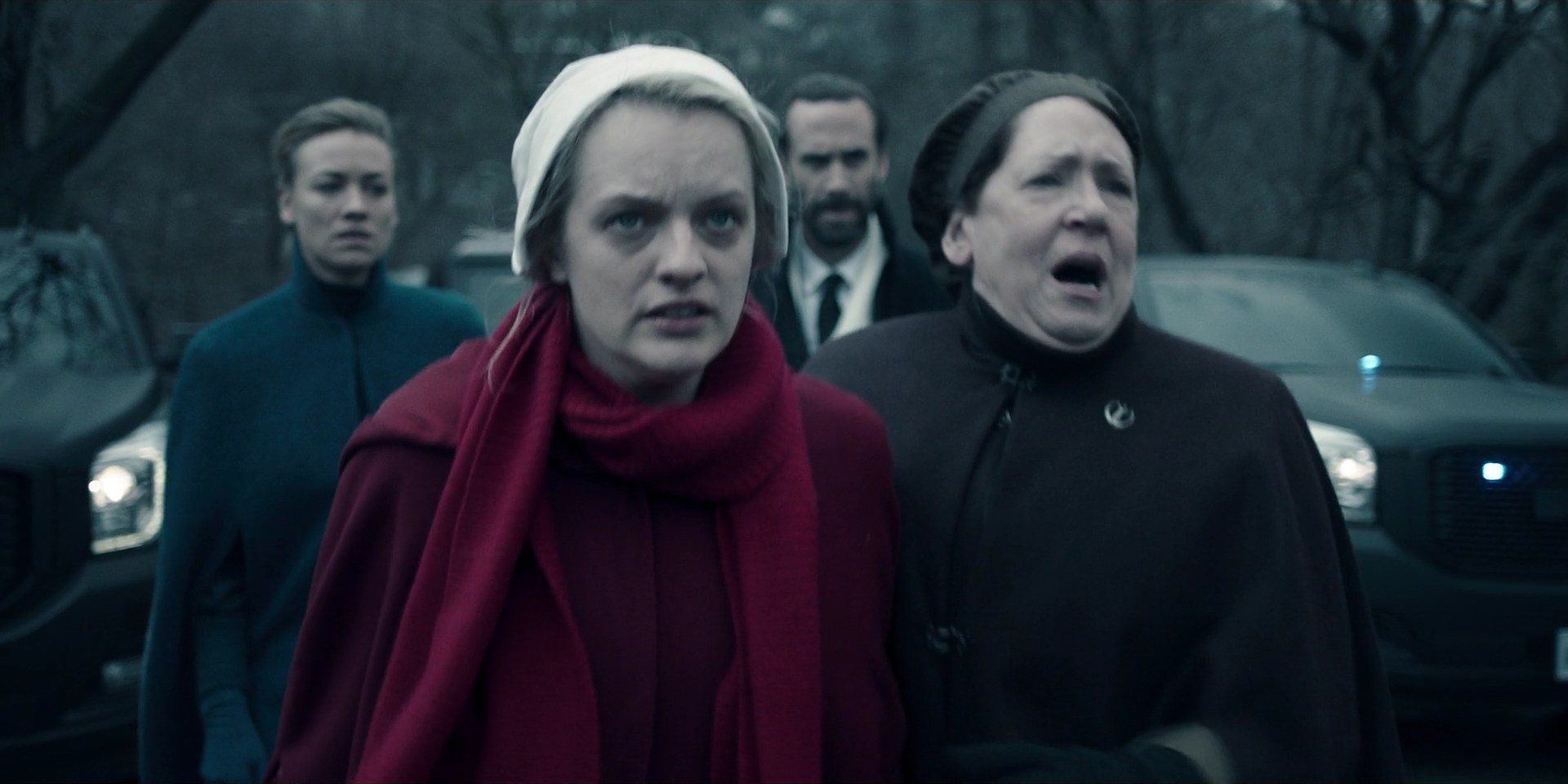 TheHandmaidsTale_1x09_TheBridge_0192.jpg