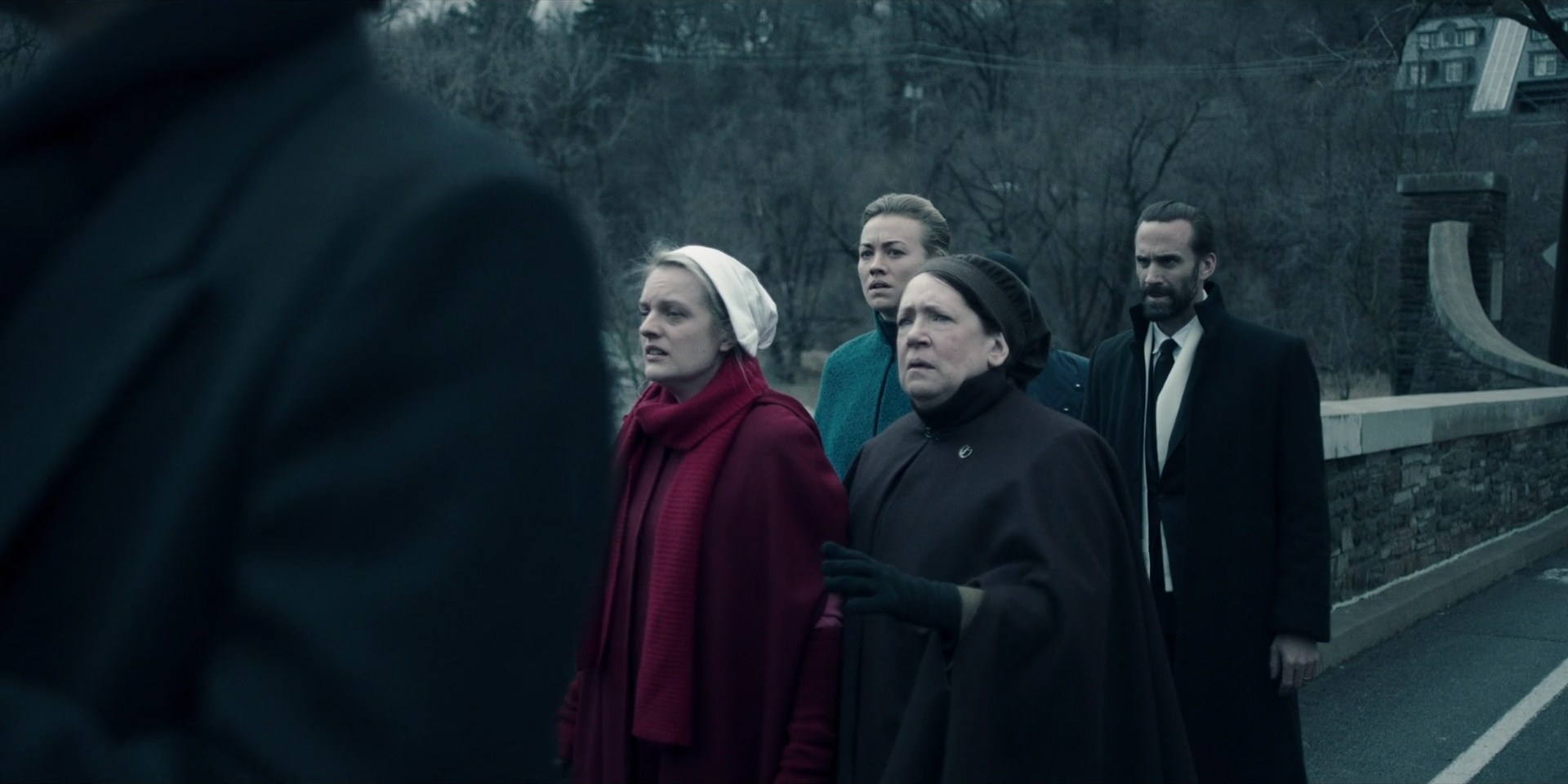 TheHandmaidsTale_1x09_TheBridge_0194.jpg