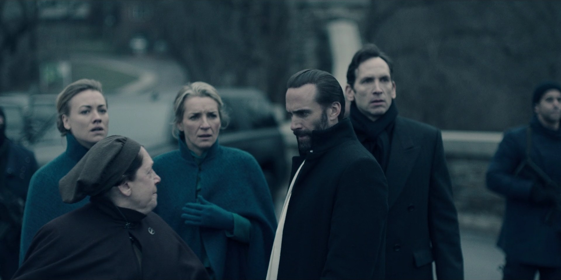 TheHandmaidsTale_1x09_TheBridge_0210.jpg