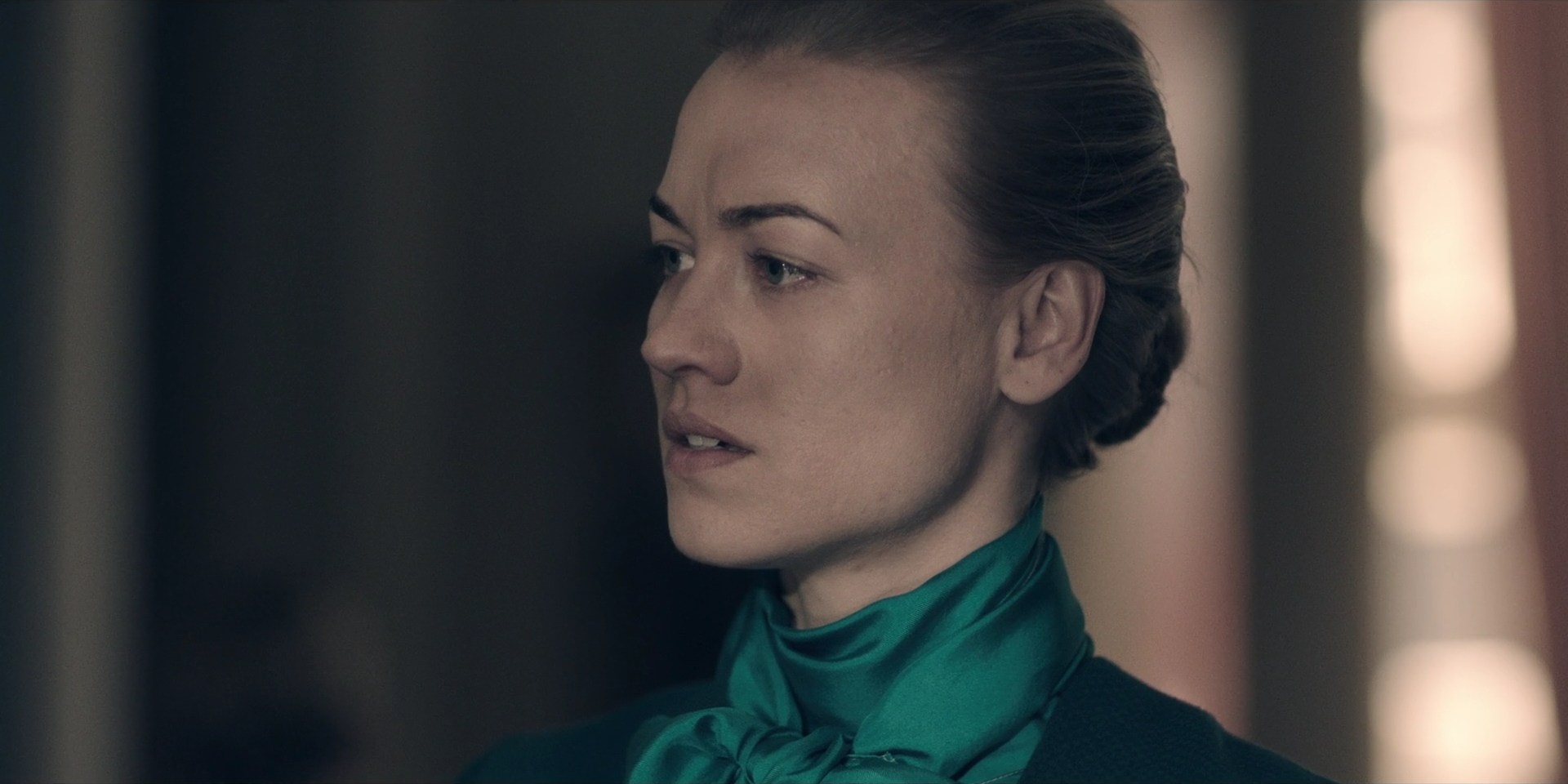 TheHandmaidsTale_1x09_TheBridge_0256.jpg