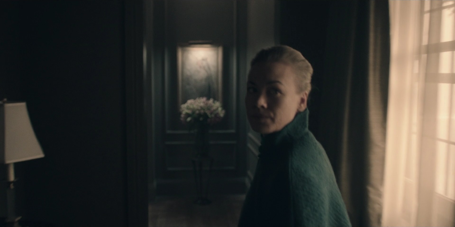 TheHandmaidsTale_1x09_TheBridge_0276.jpg