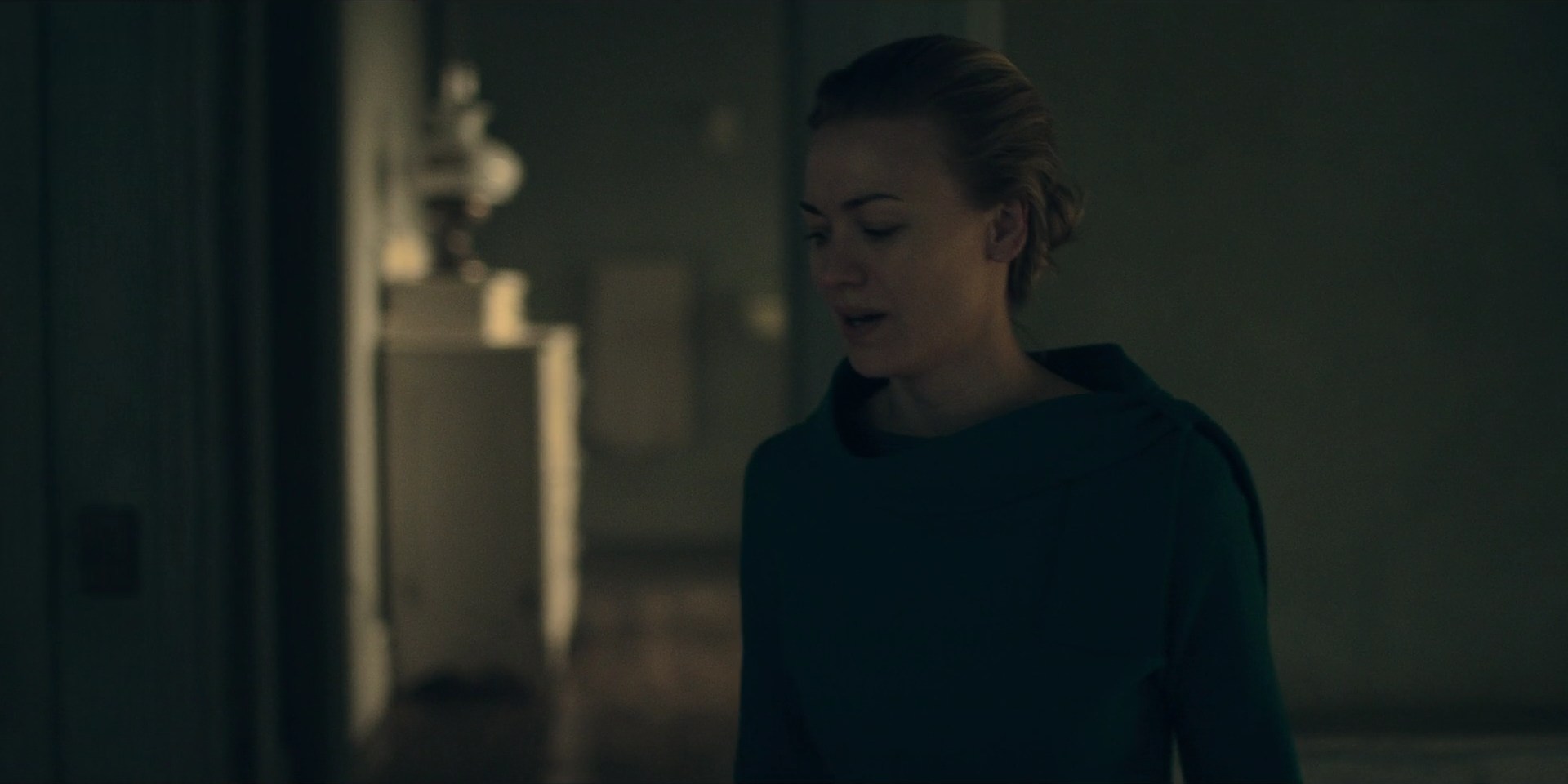 TheHandmaidsTale_1x10_Night_0005.jpg
