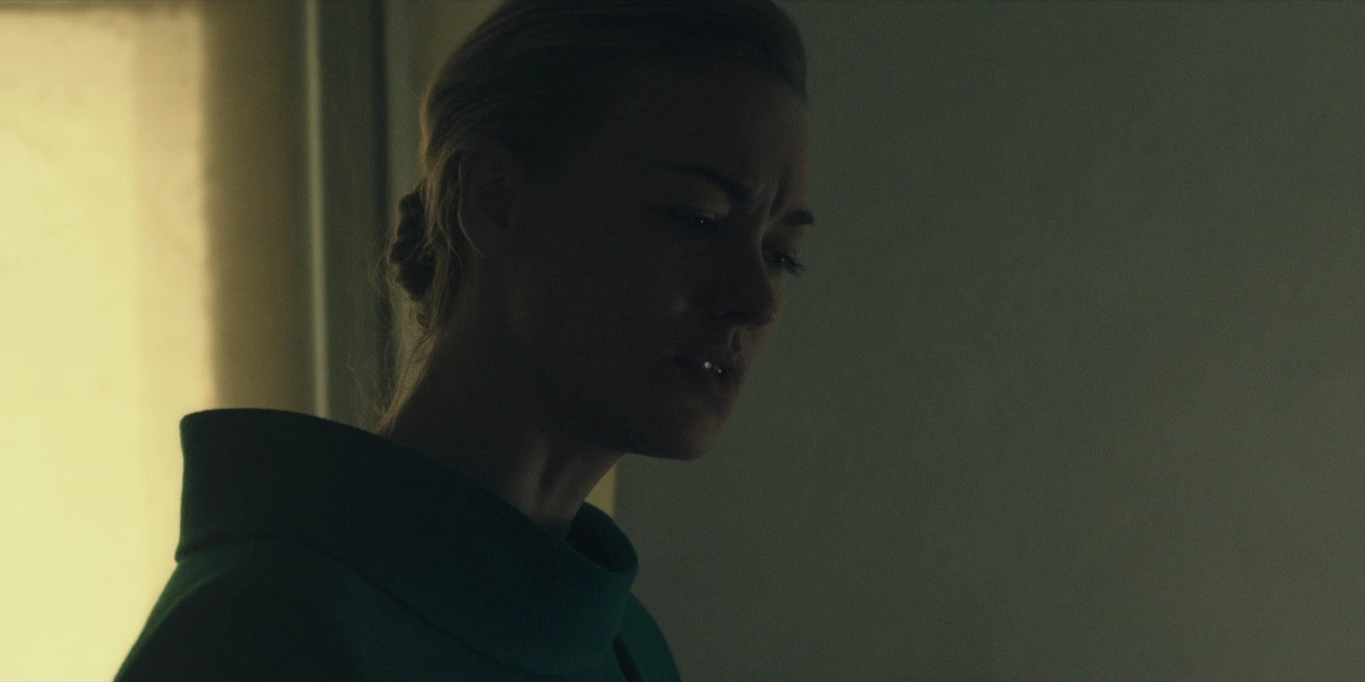 TheHandmaidsTale_1x10_Night_0016.jpg