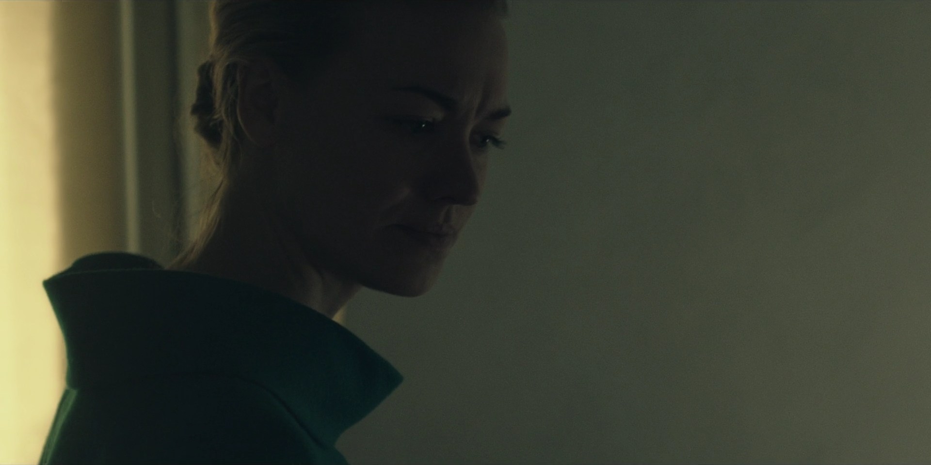 TheHandmaidsTale_1x10_Night_0021.jpg