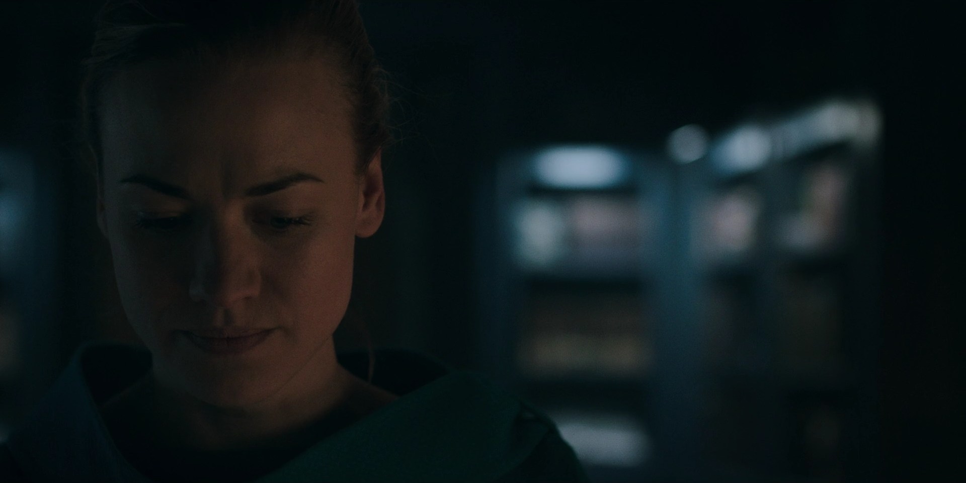 TheHandmaidsTale_1x10_Night_0198.jpg