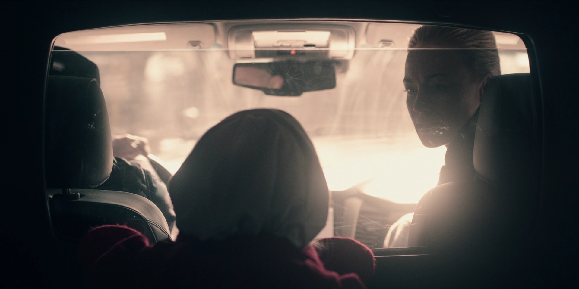 TheHandmaidsTale_1x10_Night_0308.jpg