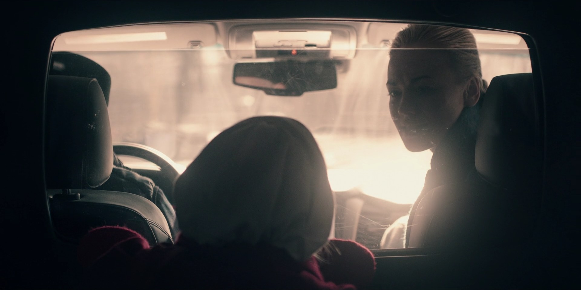 TheHandmaidsTale_1x10_Night_0310.jpg