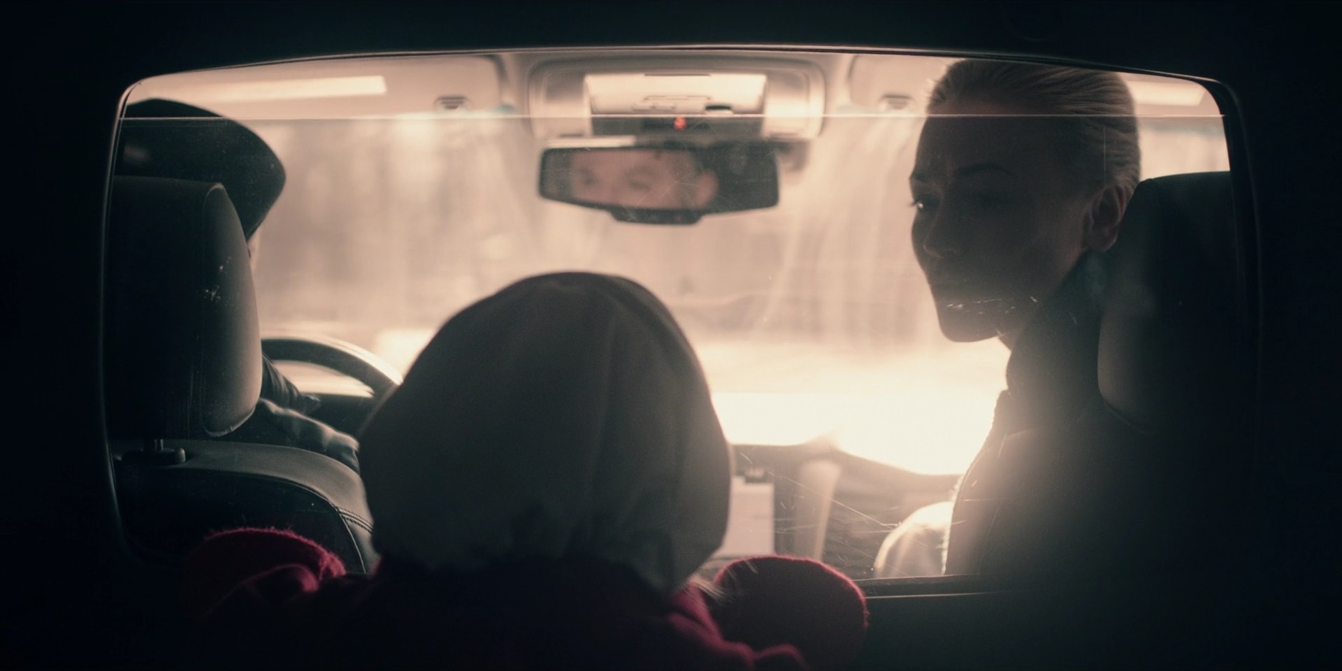 TheHandmaidsTale_1x10_Night_0311.jpg