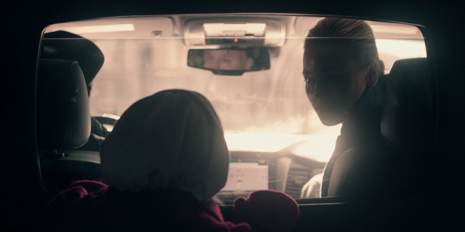 TheHandmaidsTale_1x10_Night_0312.jpg