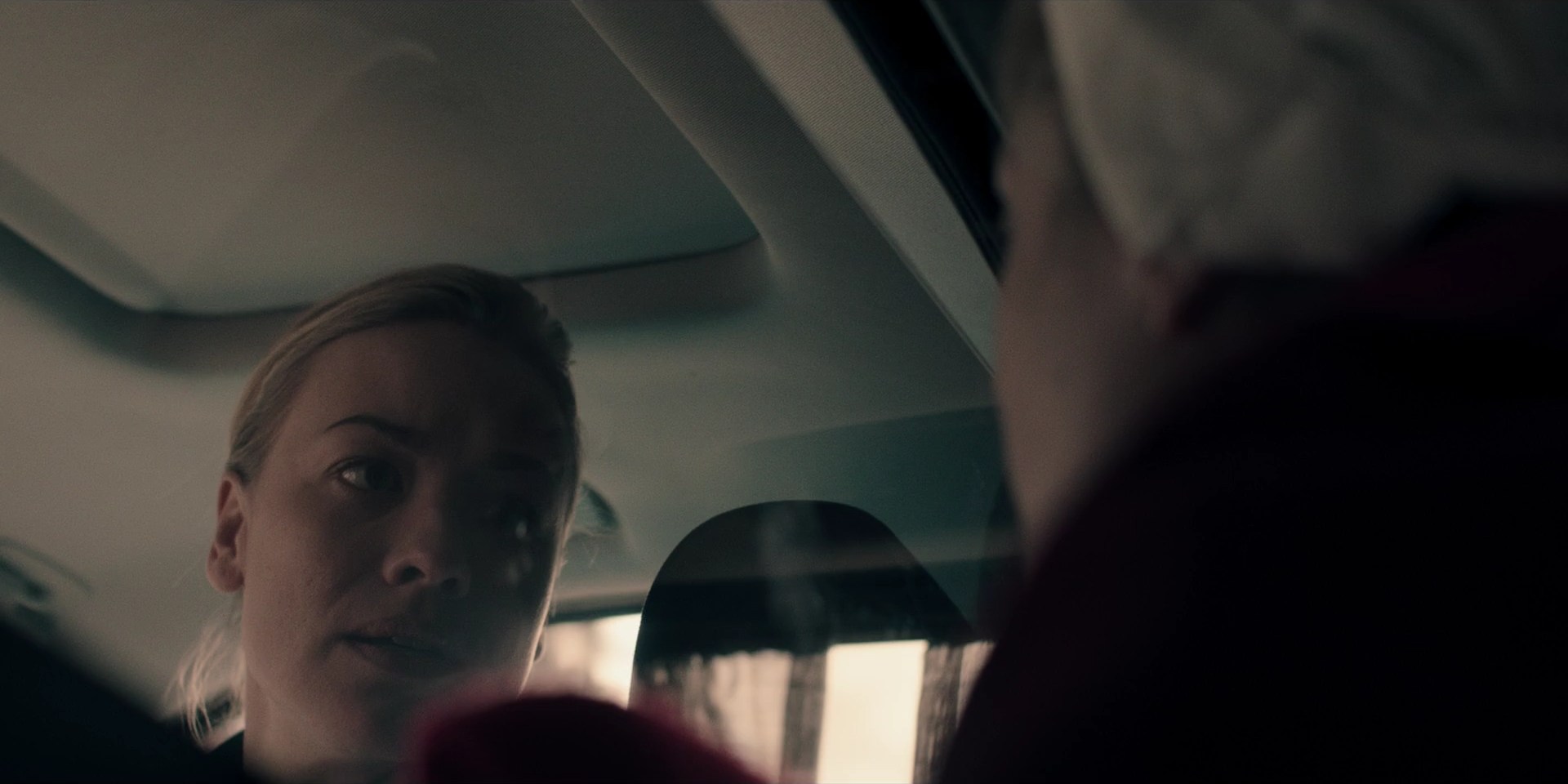 TheHandmaidsTale_1x10_Night_0323.jpg