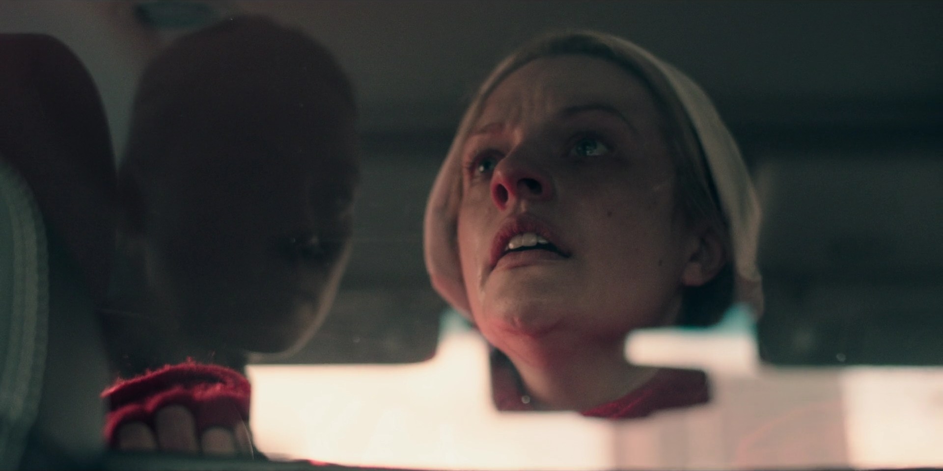 TheHandmaidsTale_1x10_Night_0324.jpg TheHandmaidsTale_1x10_Night_0324.jpg