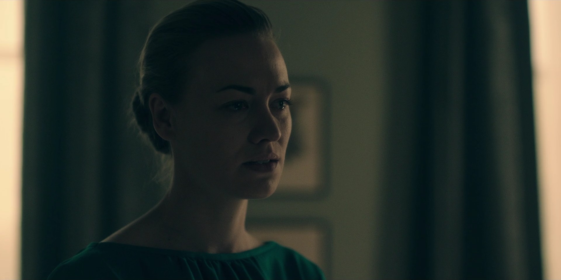 TheHandmaidsTale_1x10_Night_0371.jpg