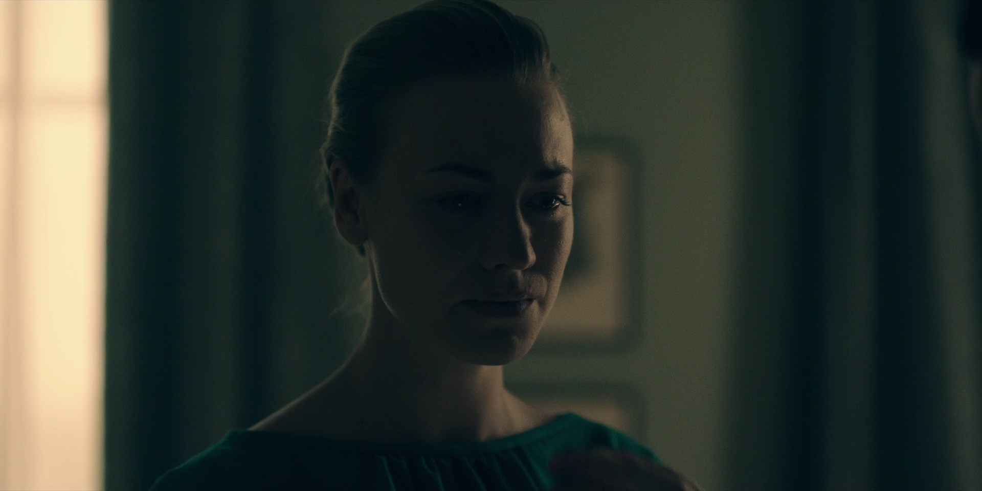 TheHandmaidsTale_1x10_Night_0404.jpg TheHandmaidsTale_1x10_Night_0404.jpg