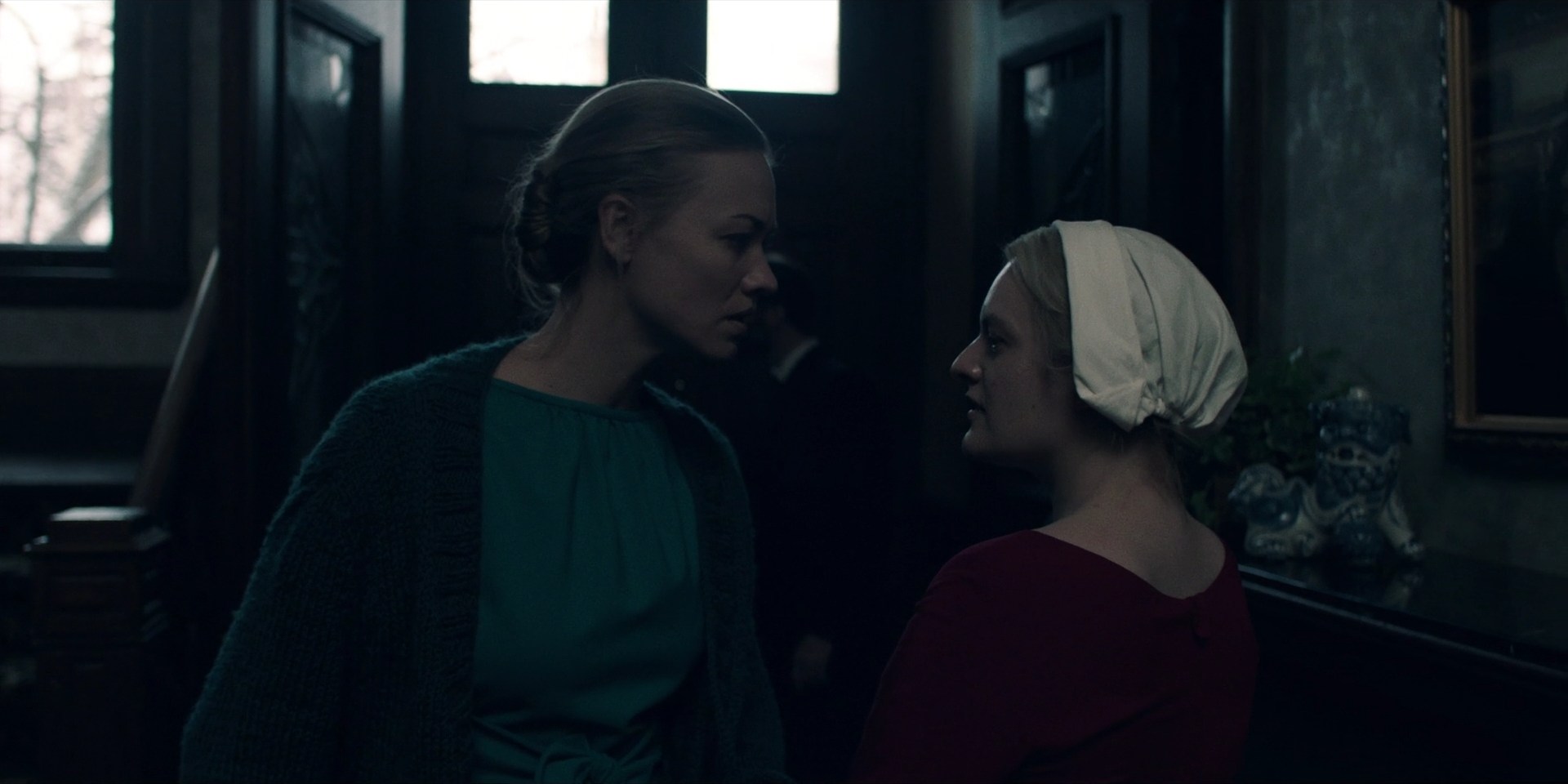TheHandmaidsTale_1x10_Night_0440.jpg