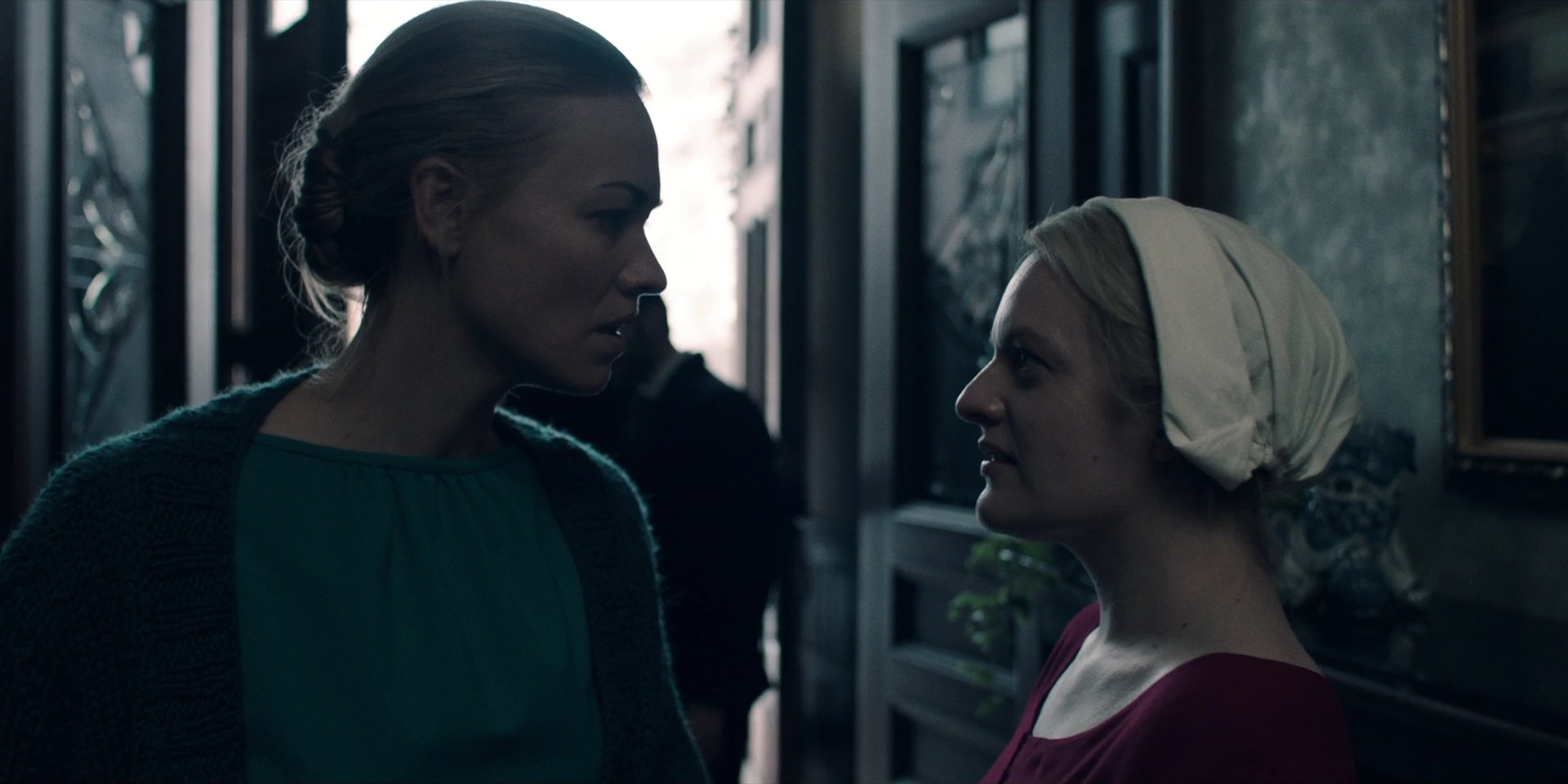 TheHandmaidsTale_1x10_Night_0444.jpg