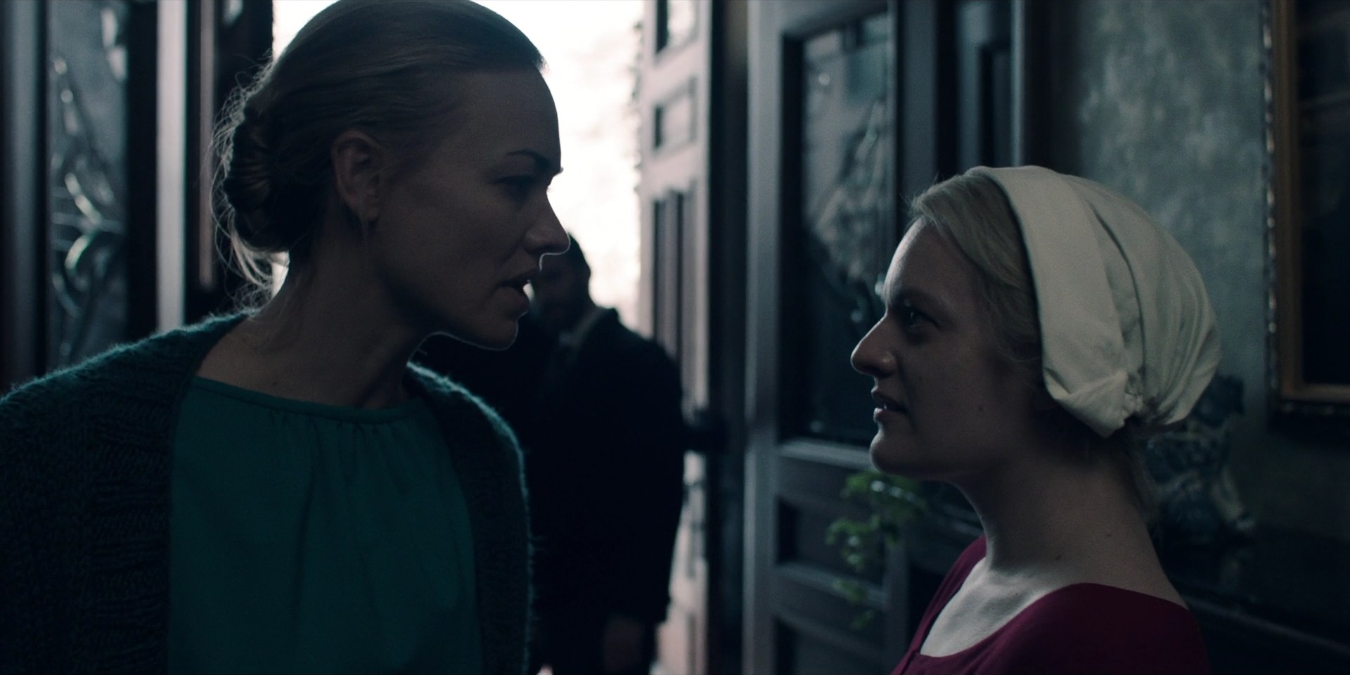TheHandmaidsTale_1x10_Night_0445.jpg
