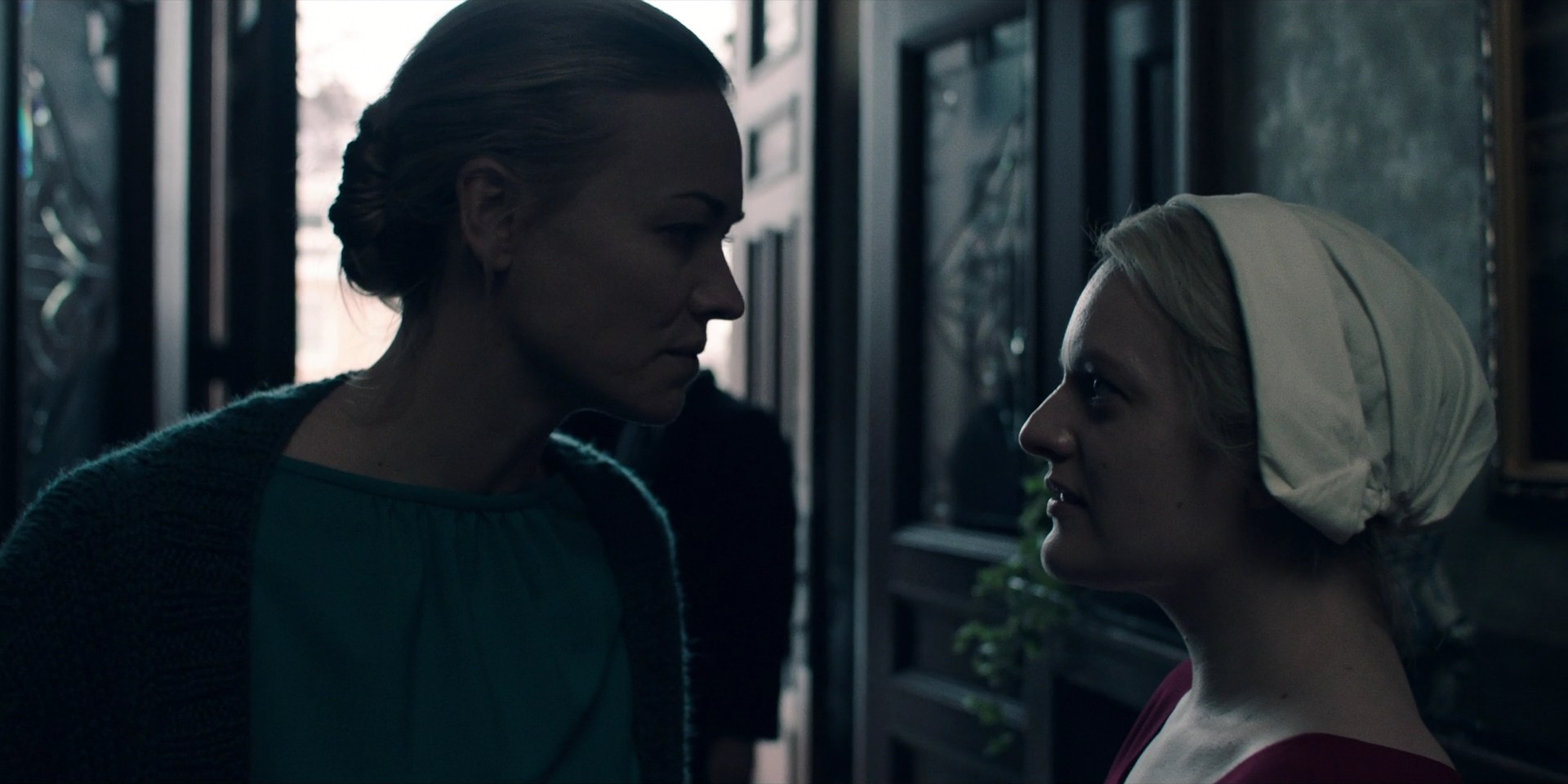 TheHandmaidsTale_1x10_Night_0446.jpg