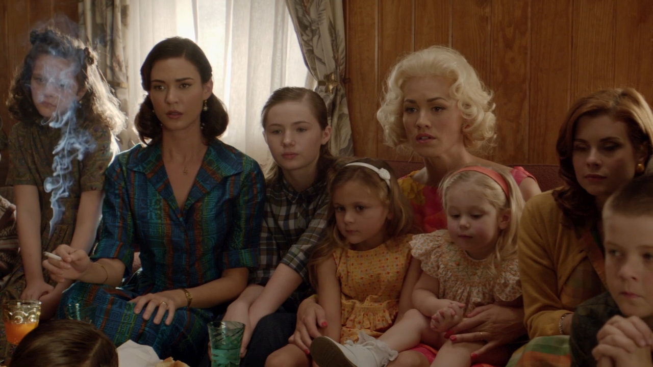 TheAstronautWivesClub_1x01_Launch_0001.jpg