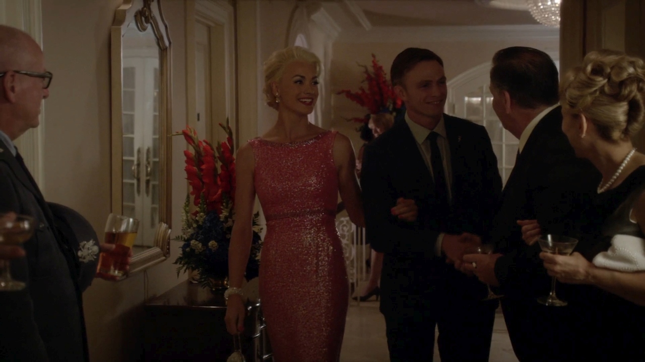 TheAstronautWivesClub_1x01_Launch_0003.jpg
