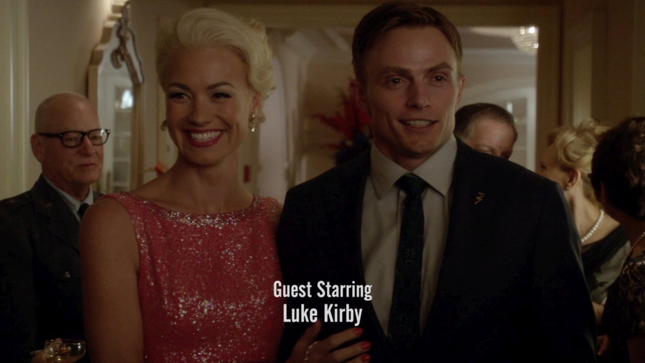 TheAstronautWivesClub_1x01_Launch_0013.jpg