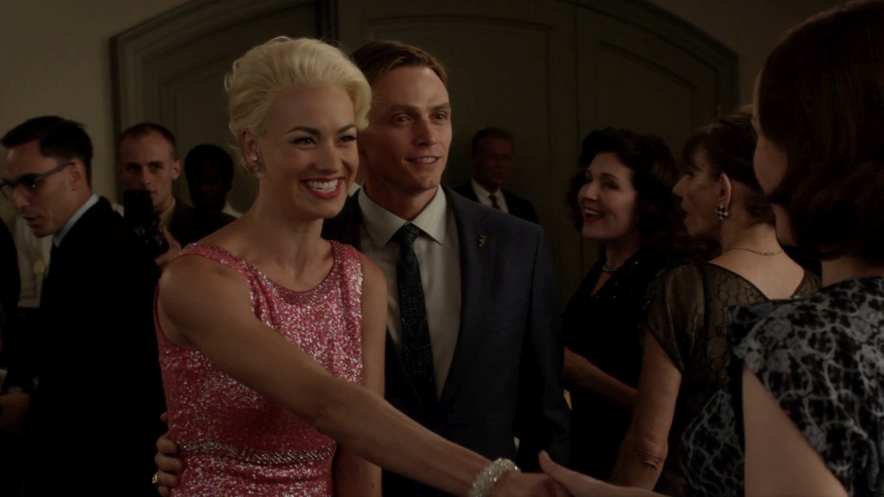 TheAstronautWivesClub_1x01_Launch_0022.jpg