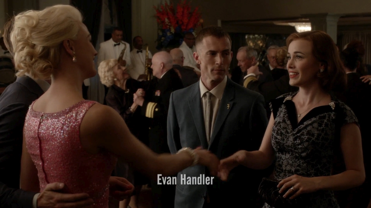 TheAstronautWivesClub_1x01_Launch_0025.jpg