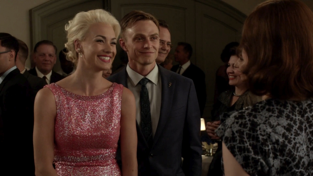 TheAstronautWivesClub_1x01_Launch_0033.jpg