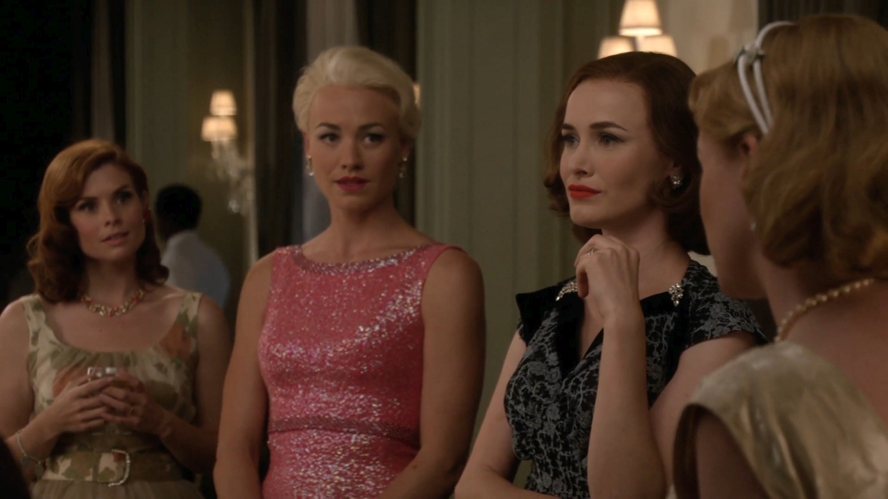 TheAstronautWivesClub_1x01_Launch_0052.jpg