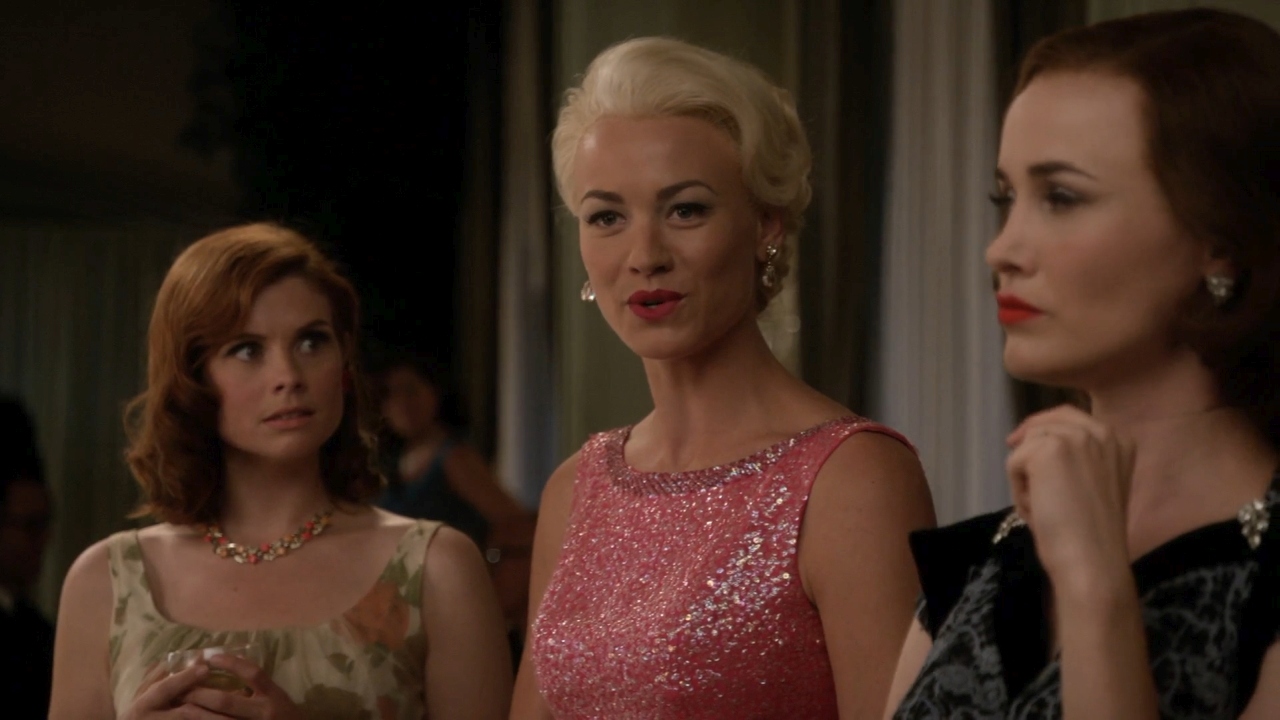 TheAstronautWivesClub_1x01_Launch_0075.jpg