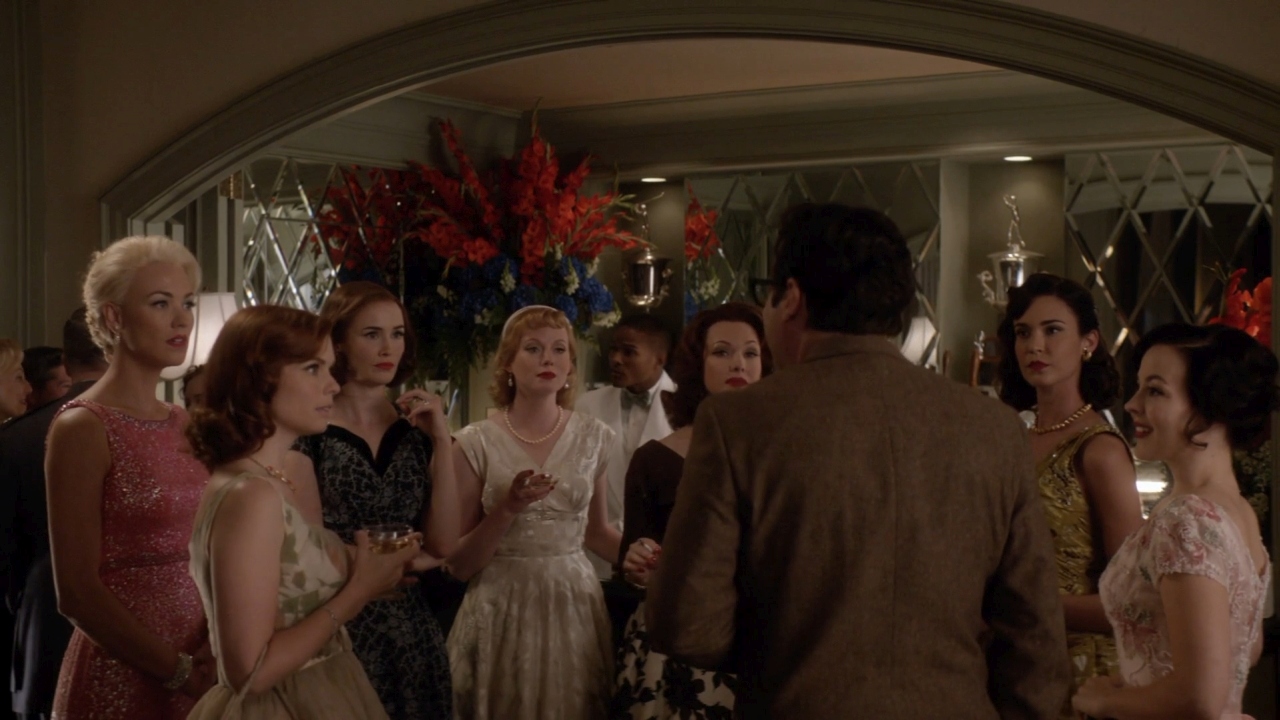 TheAstronautWivesClub_1x01_Launch_0082.jpg