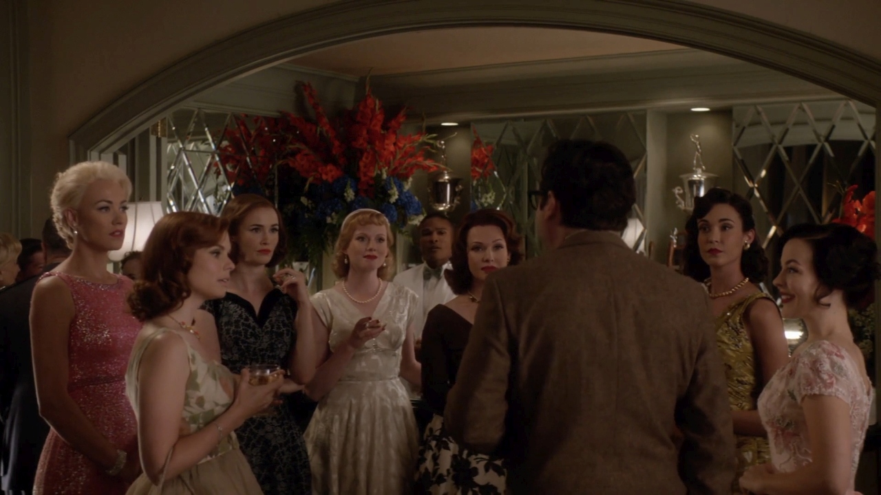 TheAstronautWivesClub_1x01_Launch_0083.jpg