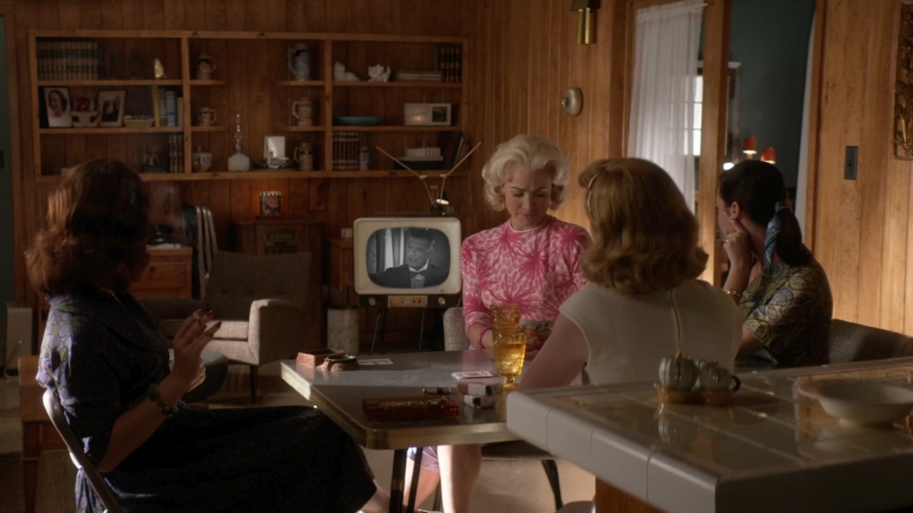TheAstronautWivesClub_1x02_Protocol_0002.jpg