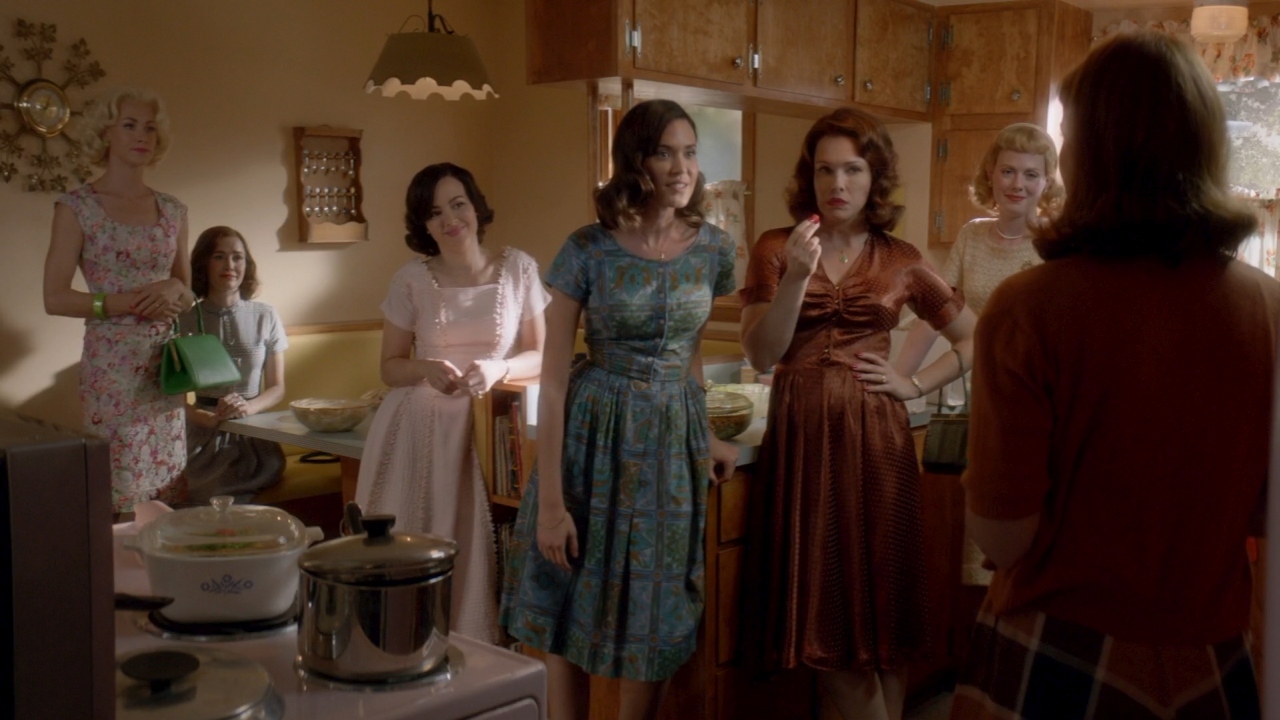 TheAstronautWivesClub_1x02_Protocol_0051.jpg