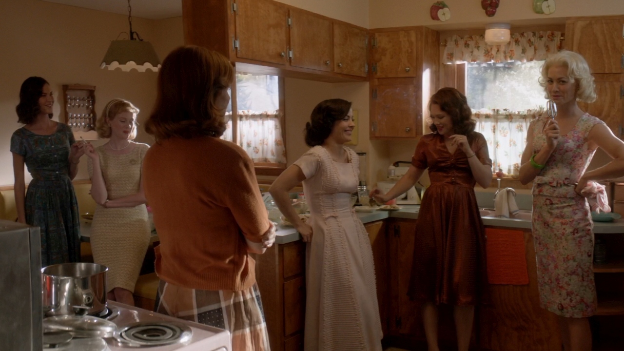TheAstronautWivesClub_1x02_Protocol_0068.jpg