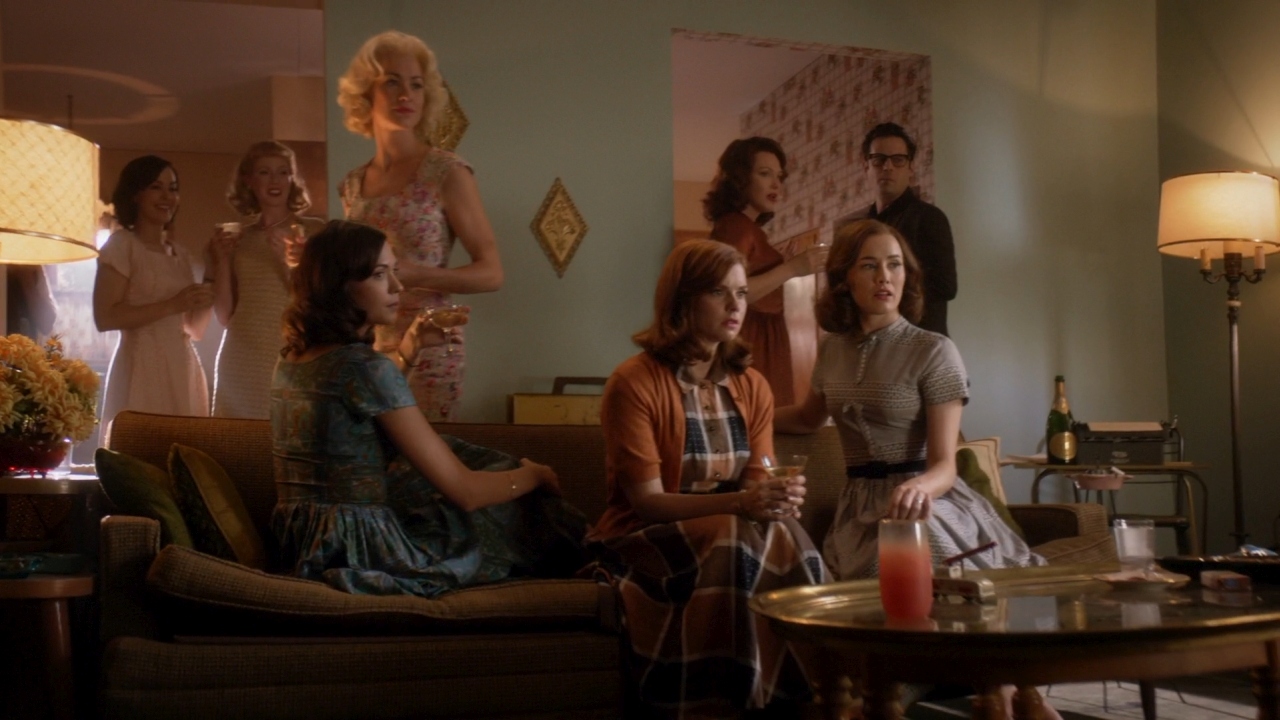 TheAstronautWivesClub_1x02_Protocol_0117.jpg