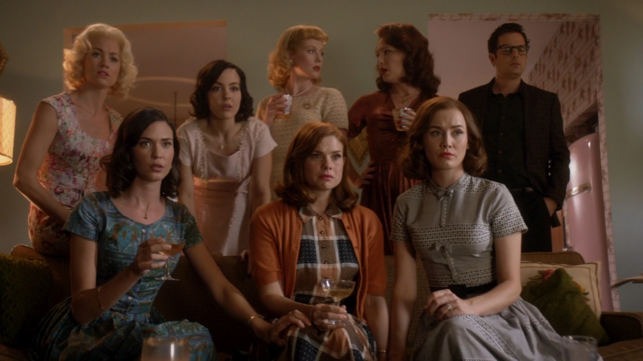 TheAstronautWivesClub_1x02_Protocol_0129.jpg