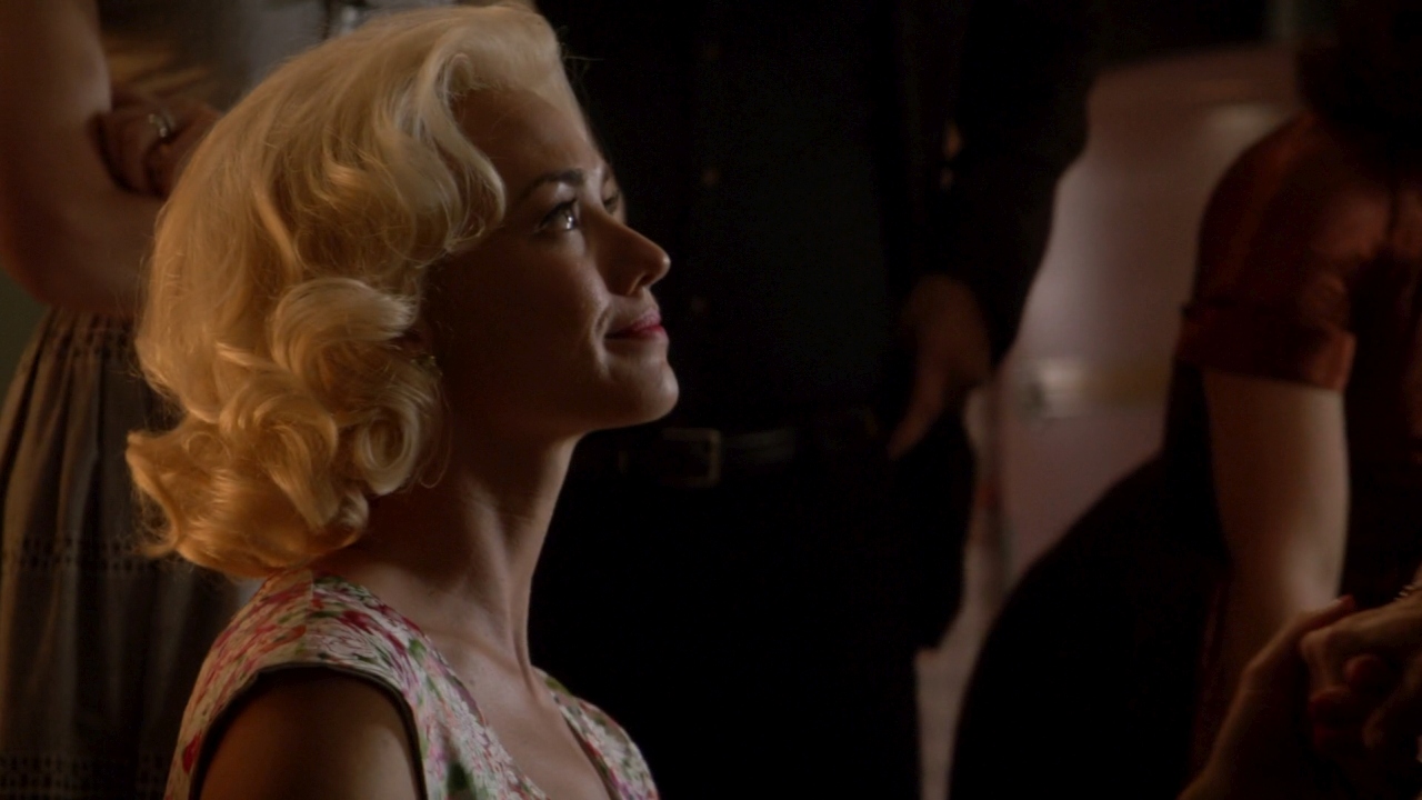 TheAstronautWivesClub_1x02_Protocol_0152.jpg