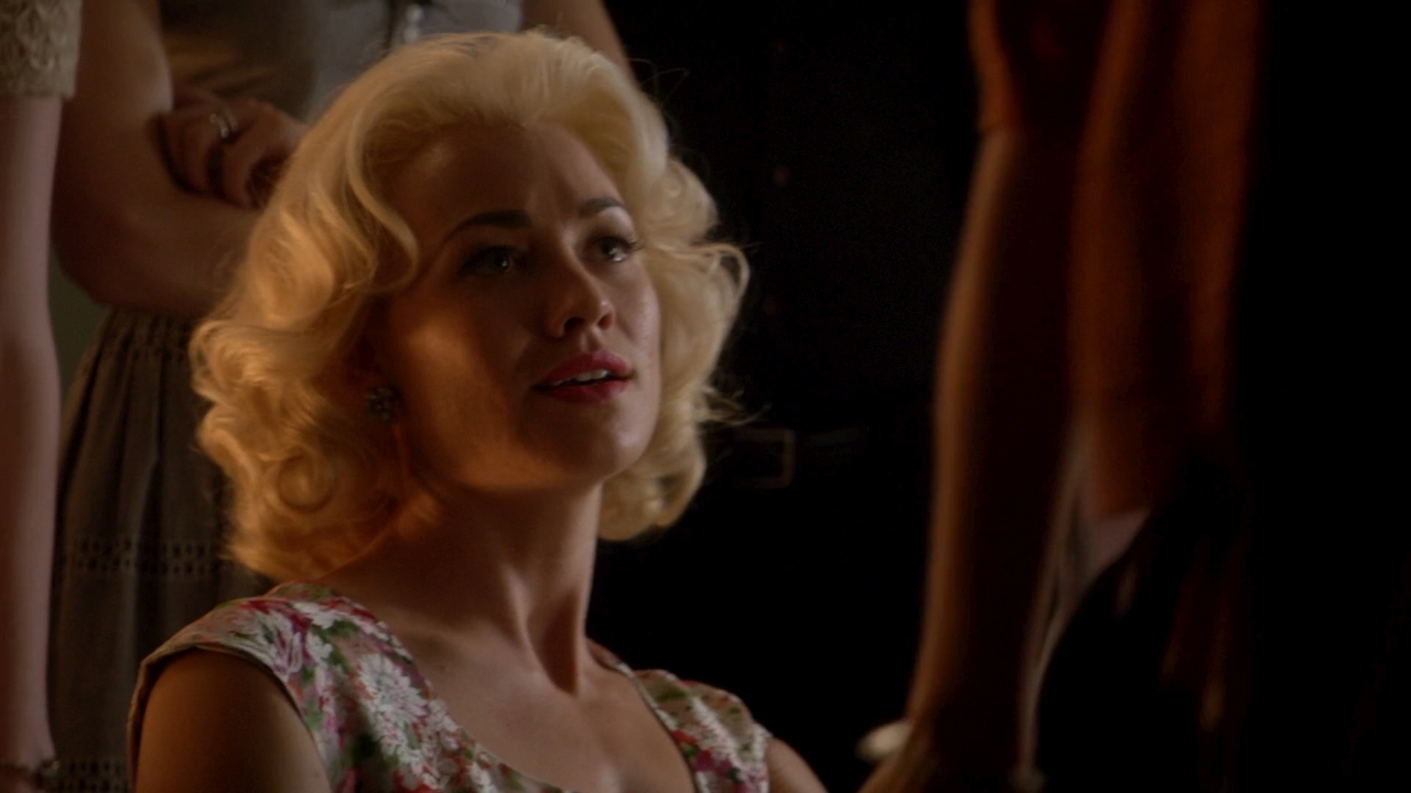 TheAstronautWivesClub_1x02_Protocol_0155.jpg