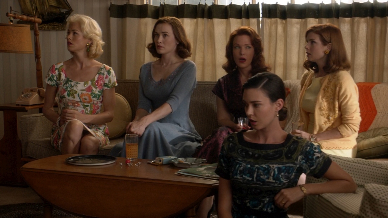 TheAstronautWivesClub_1x02_Protocol_0172.jpg