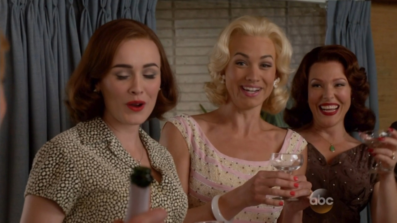 TheAstronautWivesClub_1x04_Liftoff_0057.jpg