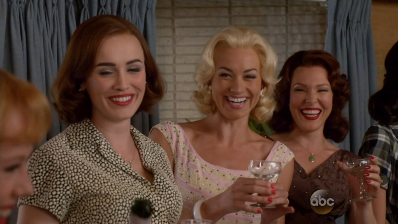 TheAstronautWivesClub_1x04_Liftoff_0058.jpg