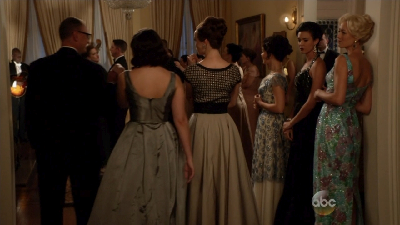 TheAstronautWivesClub_1x04_Liftoff_0090.jpg