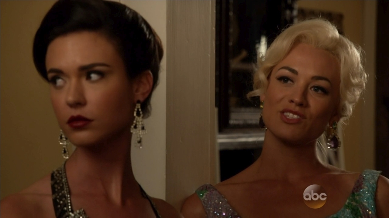 TheAstronautWivesClub_1x04_Liftoff_0098.jpg