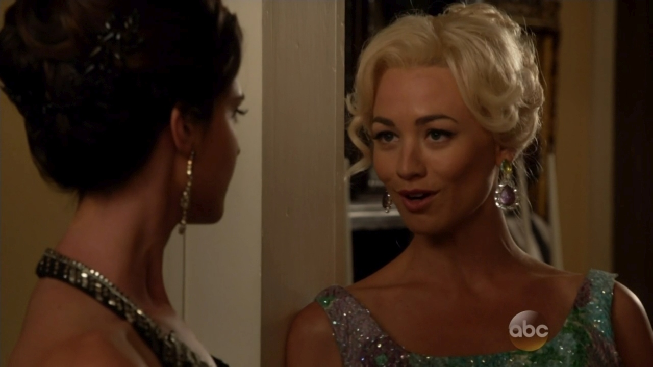 TheAstronautWivesClub_1x04_Liftoff_0110.jpg