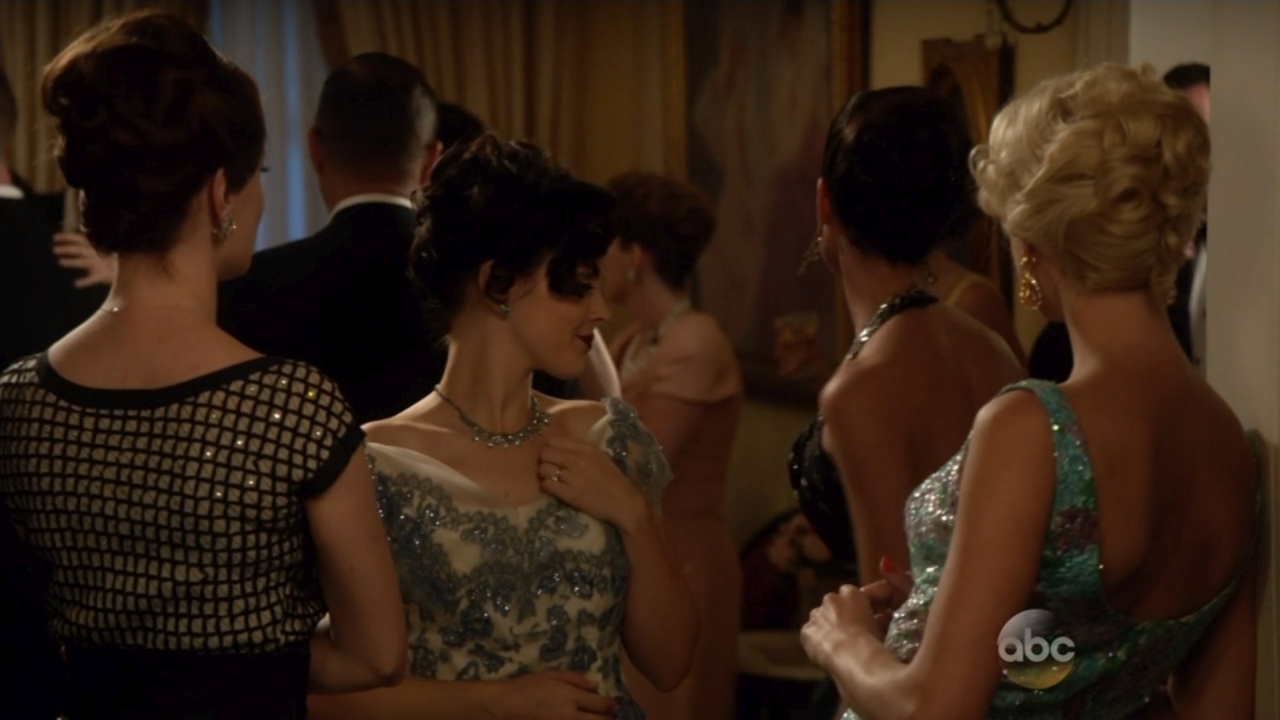 TheAstronautWivesClub_1x04_Liftoff_0113.jpg