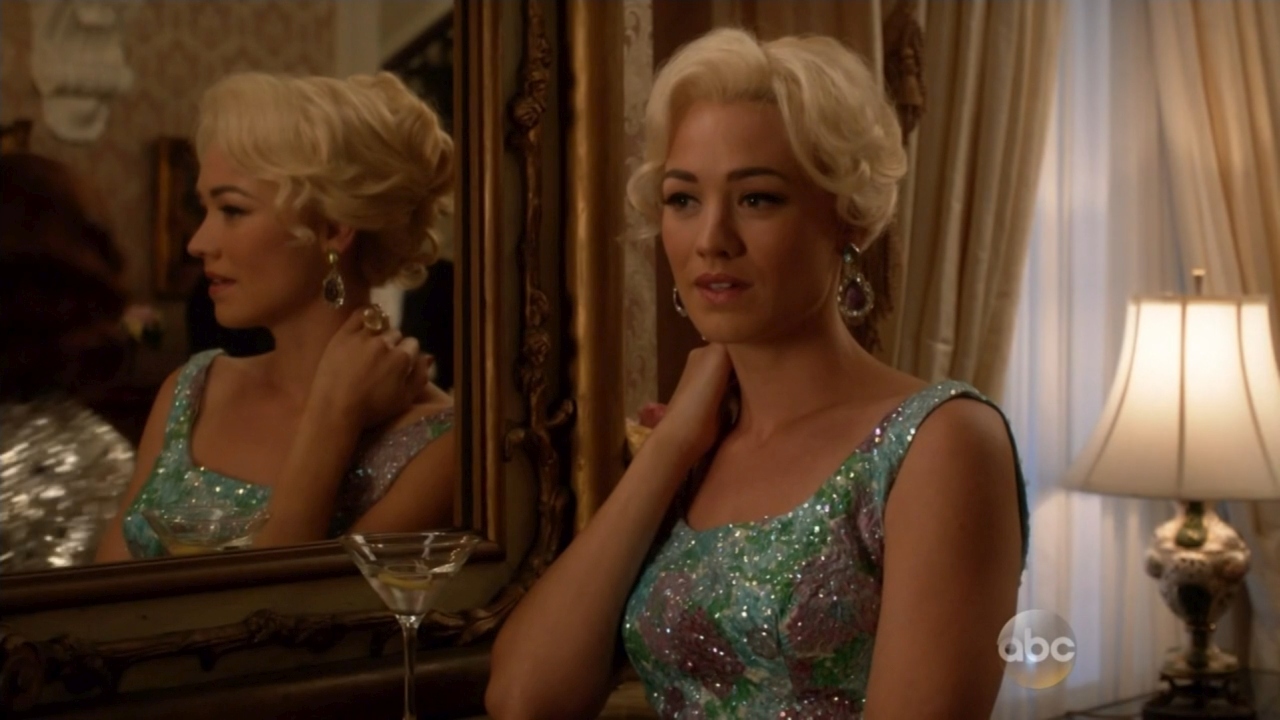 TheAstronautWivesClub_1x04_Liftoff_0131.jpg