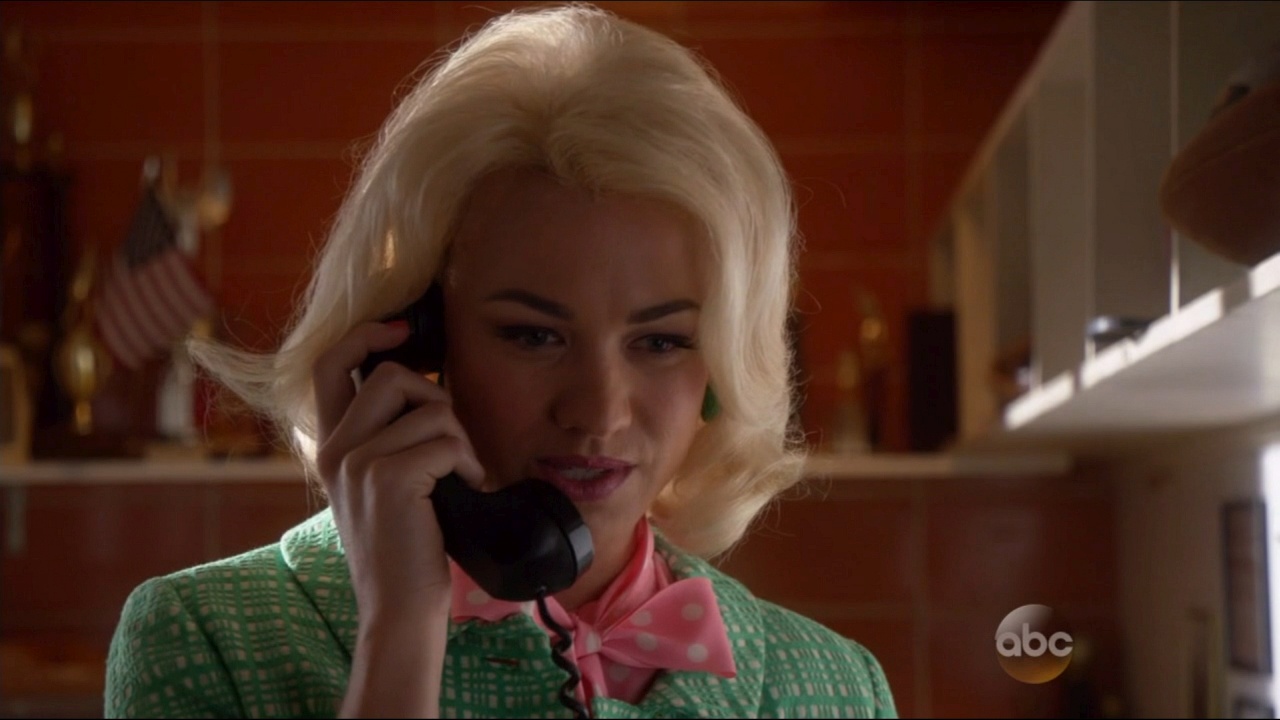 TAWC_1x06_IntheBlind_0044.jpg