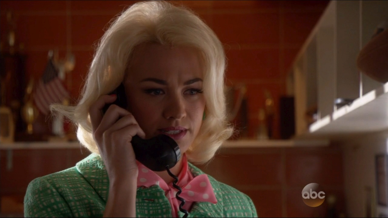 TAWC_1x06_IntheBlind_0050.jpg